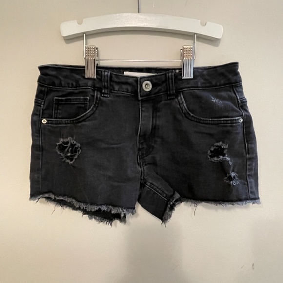 Girls Designer Shorts - Picture 9 of 11